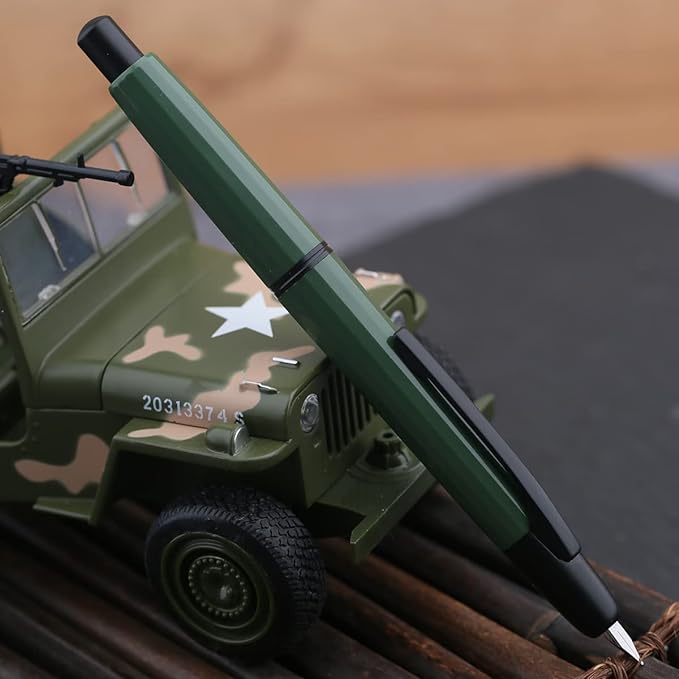 Majohn A2 Press Fountain Pen Extra Fine Nib with Box, Retractable Green Resin Ink Pen with Converter Writing Set (Black Clip Version)