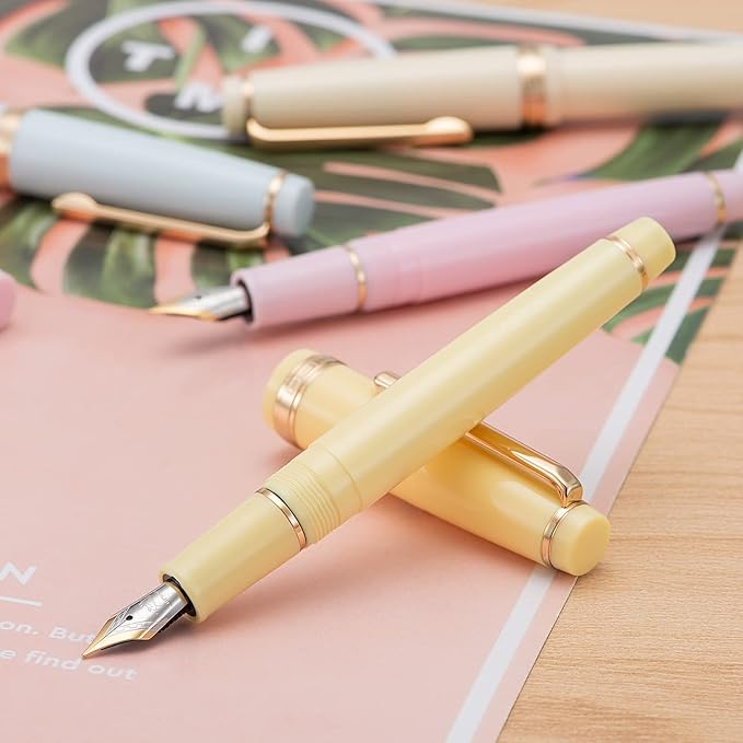 Jinhao 82 Pink Acrylic Fountain Pen, Iridium Medium Nib Classic Design Smooth Writing Pen with Ink Converter (Gold Trim)