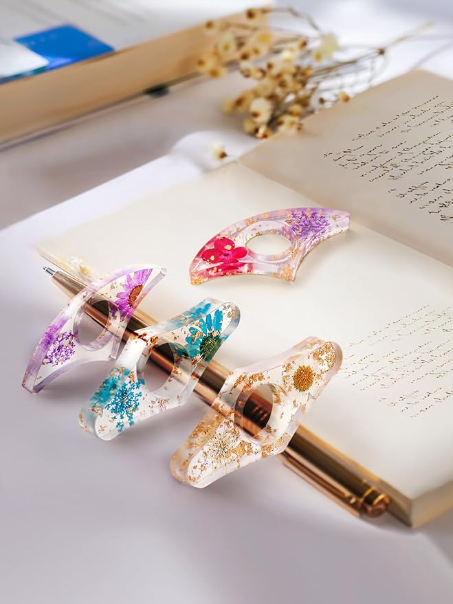 4 Pieces Dried Flower Resin Book Page Holder Transparent Thumb Ring Page Holder Handmade Personalized Flower Resin Bookmark Reading Accessories Gift for Teachers Book Lovers (Classical)