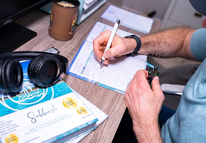 Planner: Calm & Focused for Busy Parents (or Adults). ADHD & Anxiety Friendly. Full-Color Pages, Vertical Layout, Time-Blocking, Pocket, Pen & Holder Included.