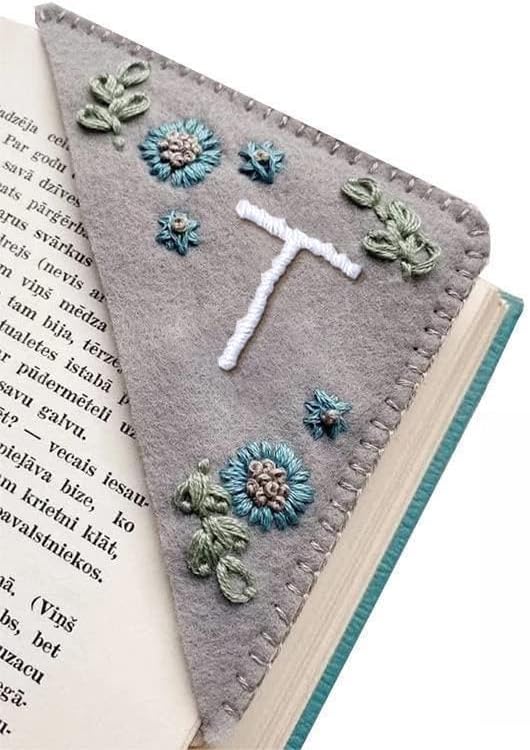 MOTEERLLU Personalized Hand Embroidered Corner Bookmark,Felt Triangle Page Stitched Handmade Bookmark,Unique Cute Flower Letter Embroidery Bookmarks Accessories for Book Lovers