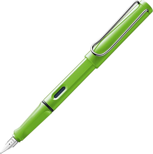 LAMY safari green - Fountain Pen with ergonomic grip & polished steel nib in size M - ideal for any Writing & Calligraphy - including LAMY T 10 blue cartridge - Right-Handed