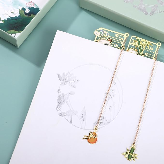 JinYeZi-Metal Bookmark, Cute Panda Design, Creative Bookmark Suitable for Book Lovers and Students, Unique Design is an Excellent Choice for Teacher's Day Gifts/Christmas Gifts/Book Lovers Gifts