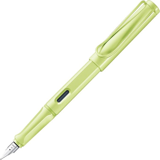 LAMY safari springgreen - Fountain Pen with ergonomic grip & polished steel nib in size F - ideal for any Writing & Calligraphy - including LAMY T 10 blue cartridge - Right-Handed