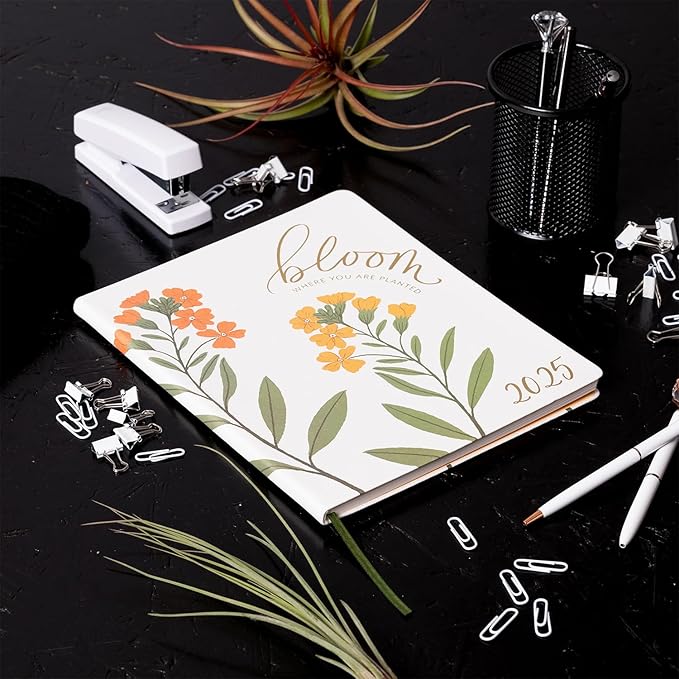 Eccolo 2025 Large Agenda Planner, 12 Month, Yearly, Monthly & Weekly Pages, Habit & Gratitude Tracker (Flexi-Cover - 8 x 10")