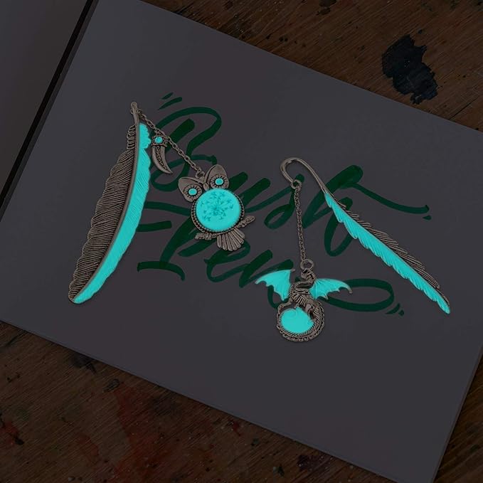 Vintage Feather Dragon Metal Bookmark, Unique Glow in The Dark Bookmark Dragon Gift Fantasy Bookmark Gifts Cool Bookmarks for Women Men, Book Reading Lovers (Antique Silver Dragon)