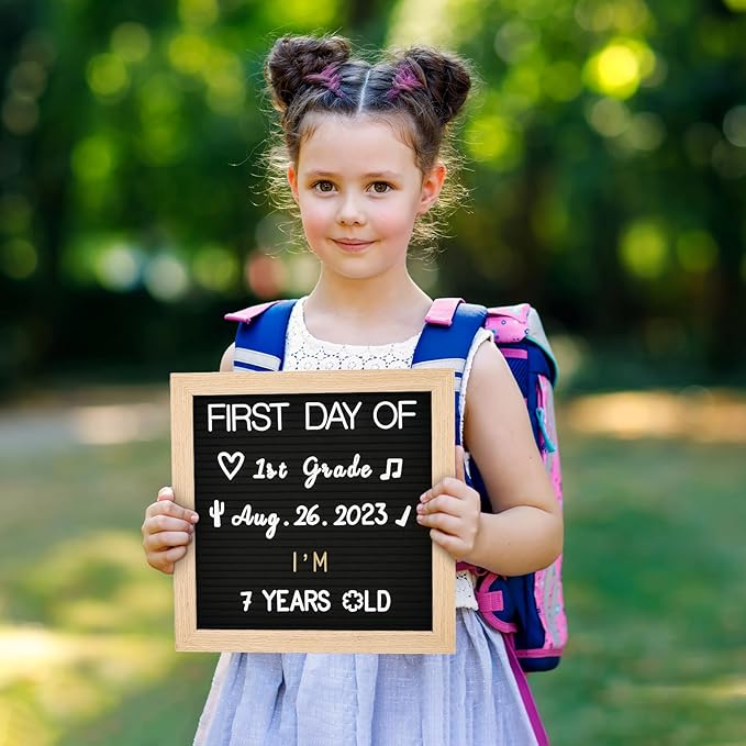 Changeable Felt Letter Board with Letters, Pre Cut & Sorted 725 Letters, First Day of School Board, 10x10 Inch Message Board, Classroom Decor Farmhouse Wall Decor Sign Board