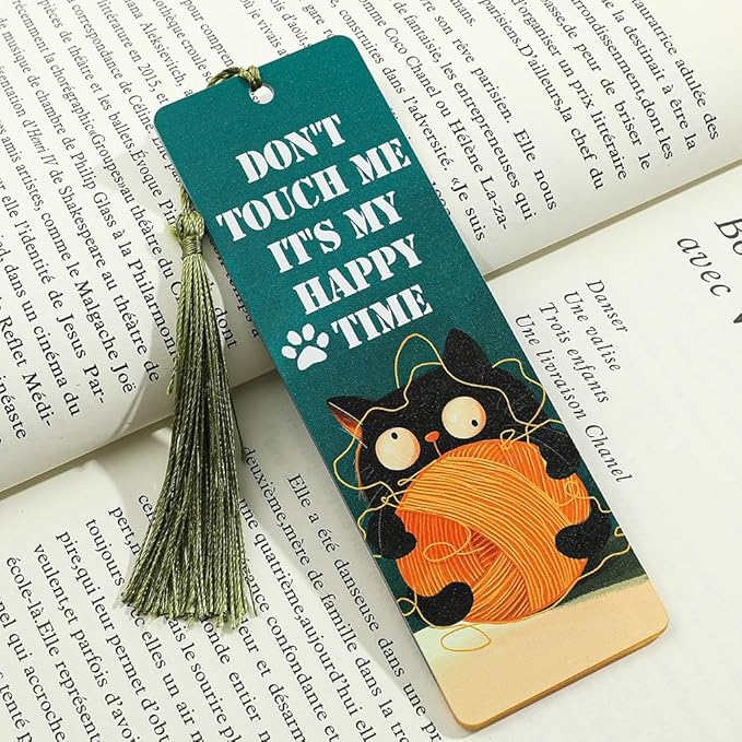 1pc Cute Pet Cat Tassel Bookmark - Acrylic Bookmarks for Book Lovers, Gifts for Teachers Students Reading Markers Ideal Gift for Back to School Season (Light Green Fringe-1)