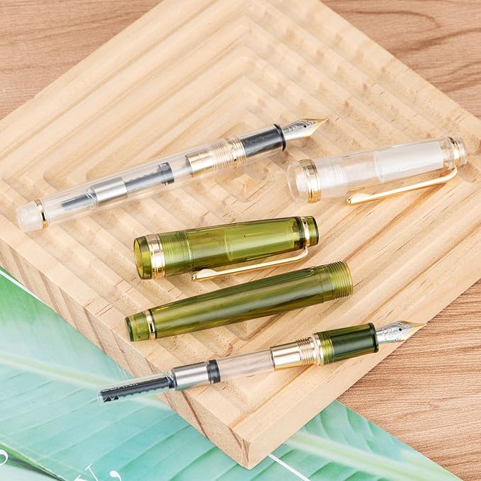 Jinhao 82 Acrylic Fountain Pen, Iridium Fine Nib with Ink Converter, Transparent Olive Green Classic Design Smooth Writing Pen (Gold Trim)