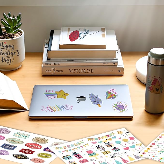 Premium Printable Clear Vinyl Sticker Paper for Inkjet Printers, 60 Sheets Transparent Paper of 8.5x11 "DIY Personalized Self-adhesive Paper That is Tear Resistant, Waterproof Labels,Easy to Cut