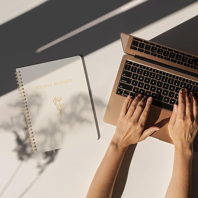 Beautiful Daily and Weekly Planner - To Do List Notebook to Easily Organize Your Agendas And Boost Productivity in School Or At Work - Stylish College or Office Supplies For Women