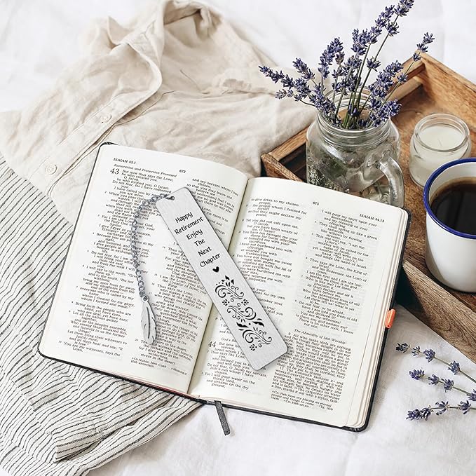 Retirement Gifts for Women Men 2024 Retirement Gifts for Mom Grandmom Boss Colleagues Friends Teacher Retirement Gifts for Happy Retirement Enjoy The Next Chapter Bookmark Christams Gifts