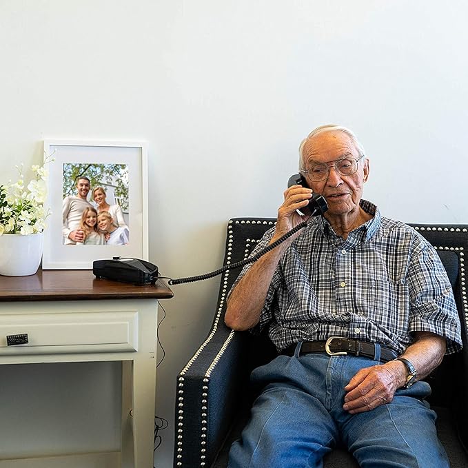 iSoHo Big Button Corded Phone for Seniors – Easy-to-Use Landline with Lighted Keypad, Ergonomic Handset & No Power Needed – Retro Home Phone for Elderly, Visually Impaired & Hard of Hearing, Black