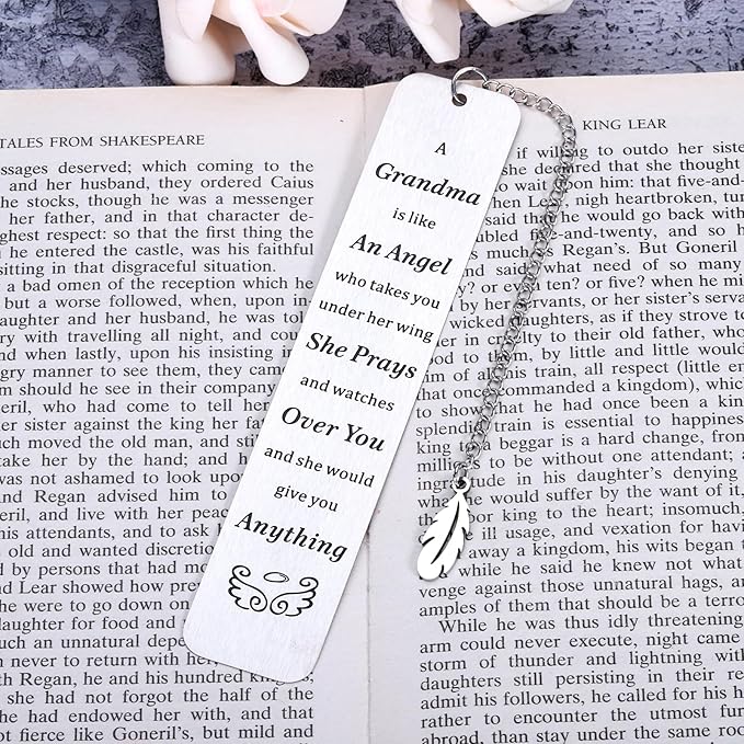 Christmas Gifts for Grandma, Grandma Christmas Bookmark Grandma Gifts Mothers Day Gifts for Grandma Women Nana Things for Grandma Birthday Grandparents Gifts from Granddaughter Grandson Teens Kids