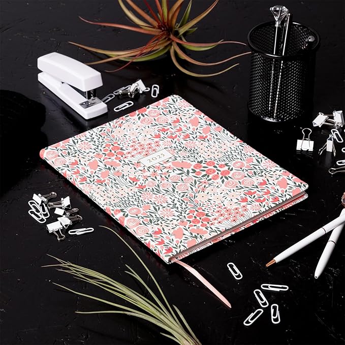 Eccolo 2025 Large Agenda Planner, 12 Month, Yearly, Monthly & Weekly Pages, Habit & Gratitude Tracker (Flexi-Cover - 8 x 10")